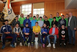 Ehrung der Fußballmanschaft (Spielgemienschaft Bergen/Wohlde)mit Gunnar Bonk (TuS Bergen) und Horst-Heinrich Witte (FG Wohlde)