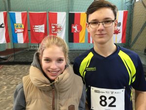 Da können die zwei strahlen. Erfolgreiche Meisterschaften für sie.