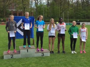 Marie bei der Siegerehrung